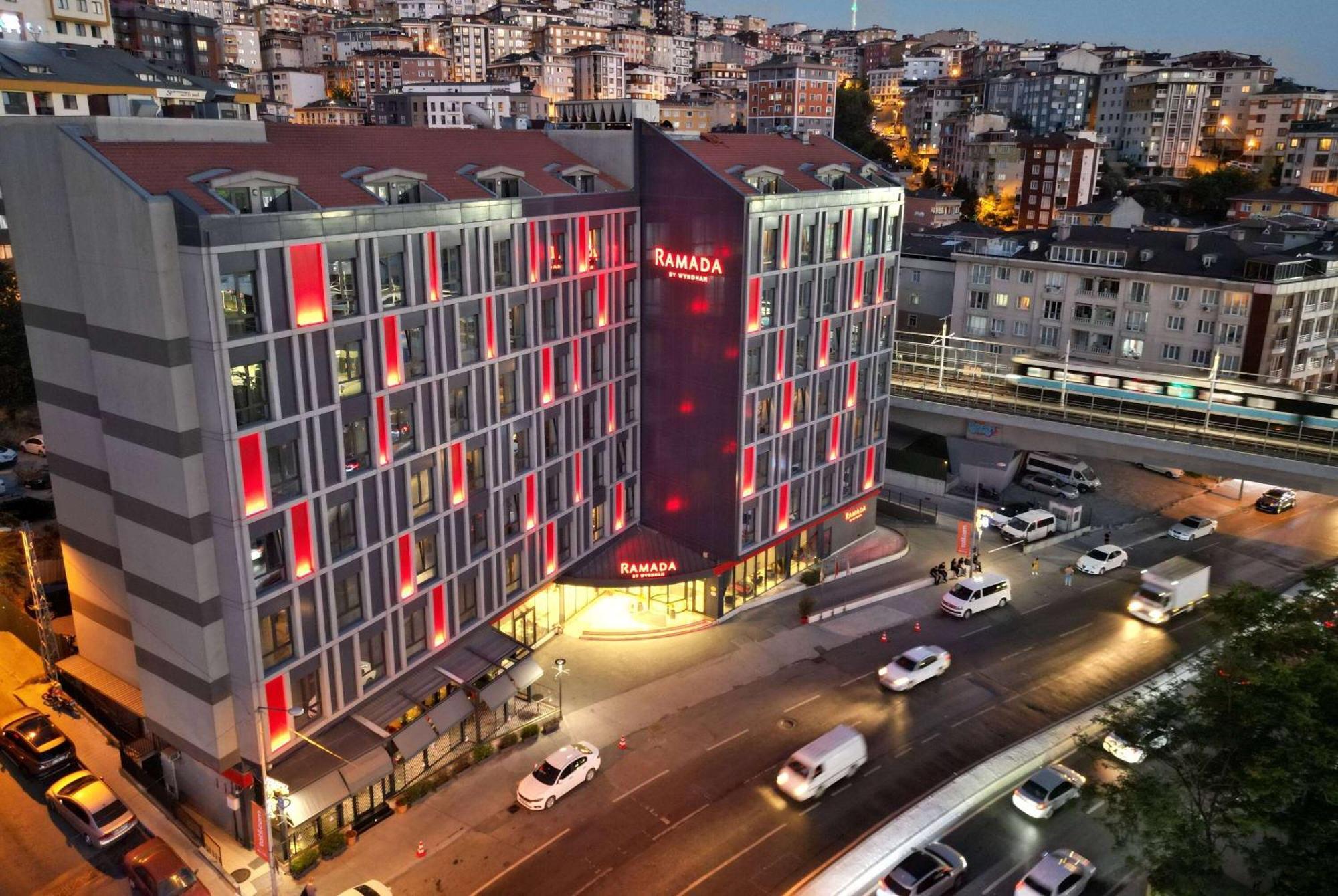 Ramada By Wyndham Istanbul Alibeykoy Hotel Exterior foto